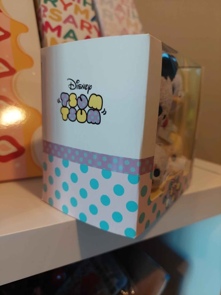🏆 BNIB Tsum Tsum - Minnie & Friends Dressy Box Set 🎀 - photo 4