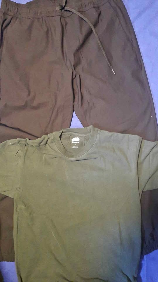 Roots tshirt and pants "🏆"
