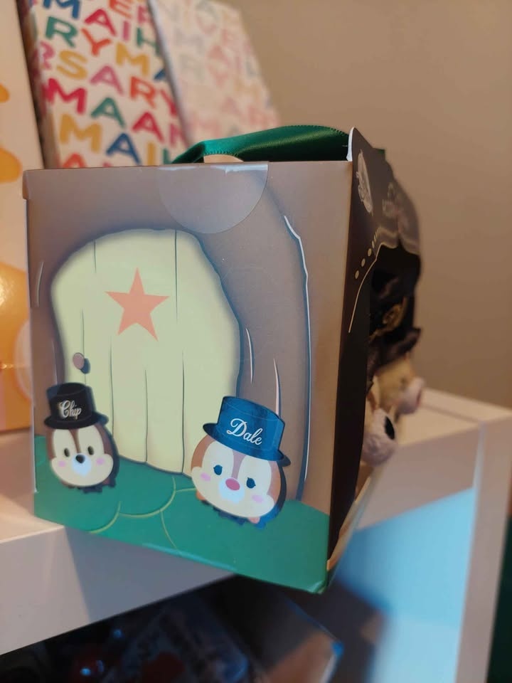 🏆 BNIB Tsum Tsum - Chip & Dale 75th Anniversary Box Set 🌰 - photo 4