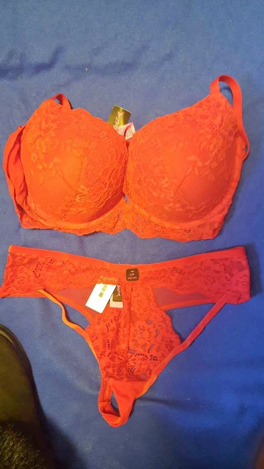 New Red 38D Push-Up Bra and Large Panty Set "🏆"