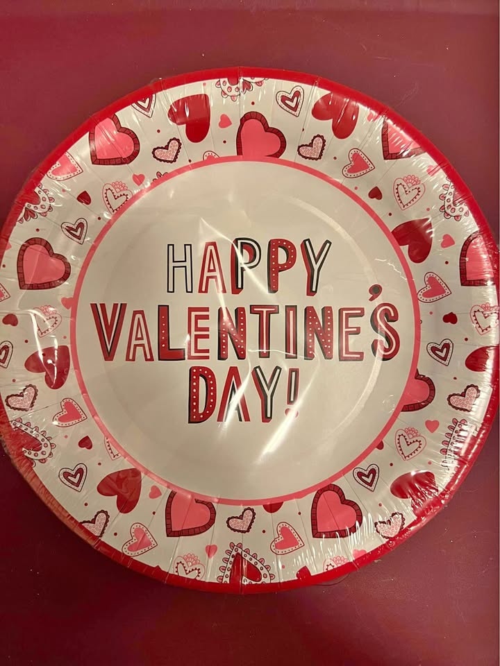 Valentine’s Day Paper Party Plates