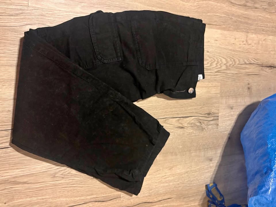Zara Cargo Pants - Size 6 🏆
