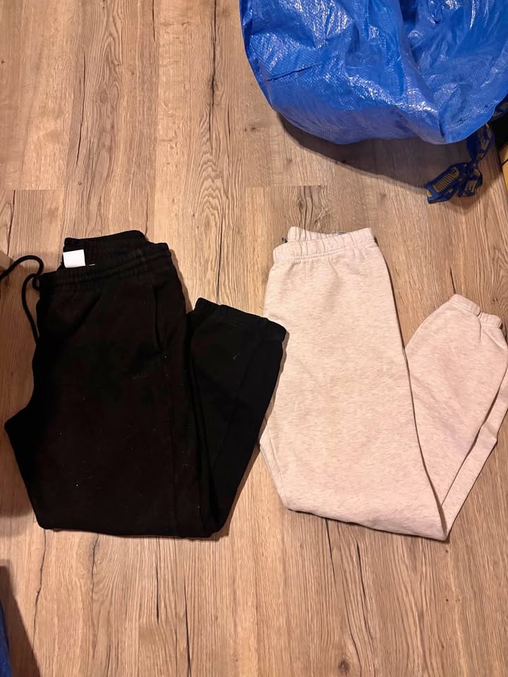 Aritzia Sweatpants 🏆