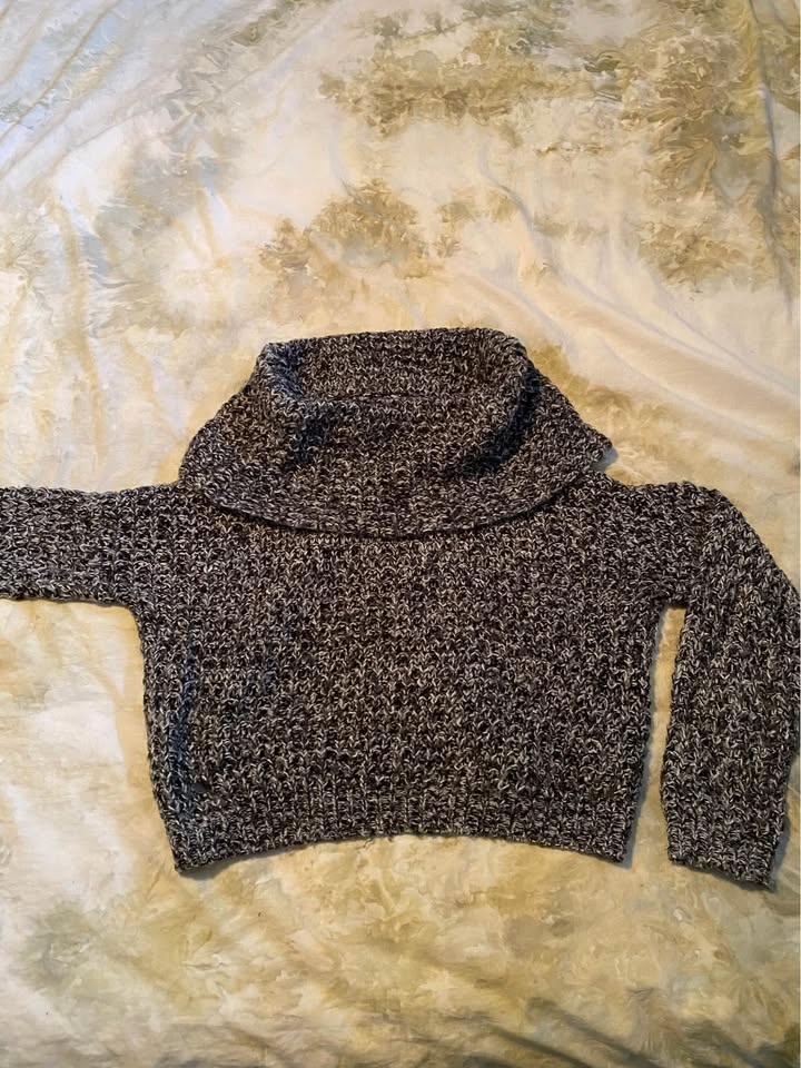 Rolled Neck Grey Sweater - photo 2