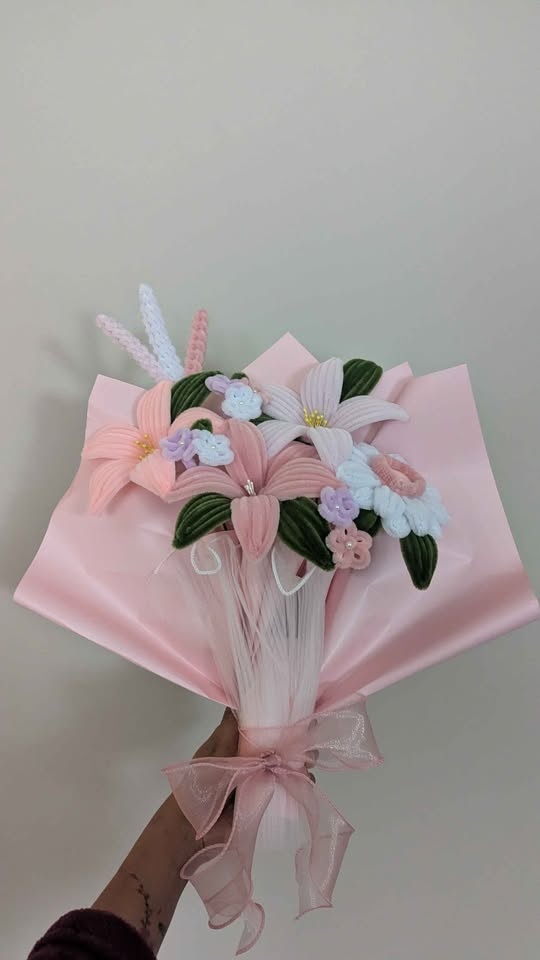 Valentine's Day gift ideas - Pipe cleaner/ Fuzzy wire flower bou - photo 4