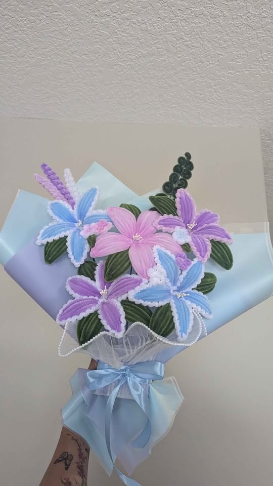 Valentine's Day gift ideas - Pipe cleaner/ Fuzzy wire flower bou - photo 5