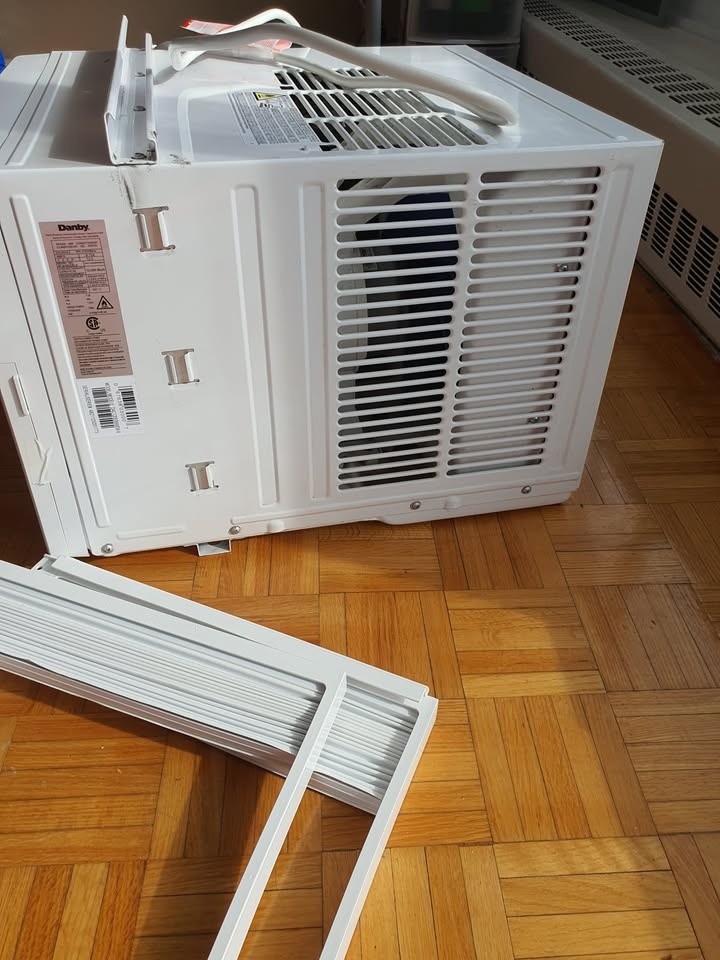 Danby Window AC 12000 BTU - photo 5