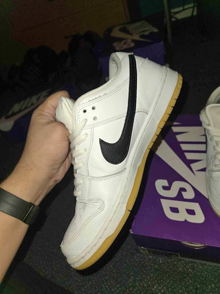 Nike Dunk Low Pro White Gum Size 10.5