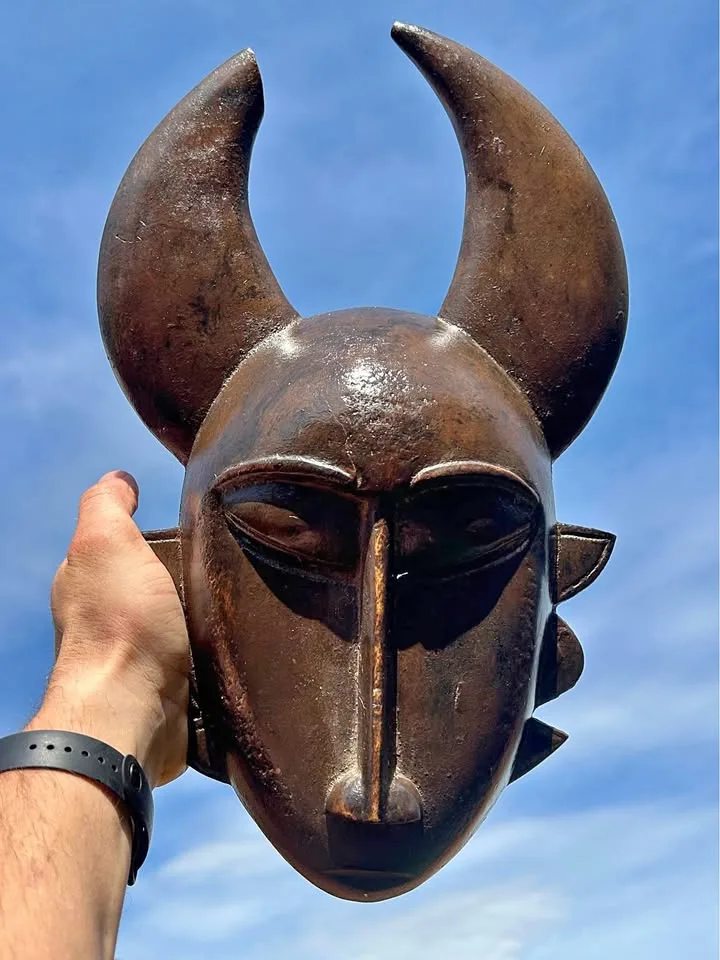 Antique African Tribal Horned Mask – Hand Carved Wood 14” thumbnail