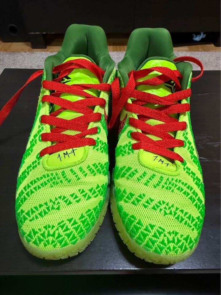 NIKE JA3 (Grinch/Christmas Colorway) Size 8 Men - photo 3