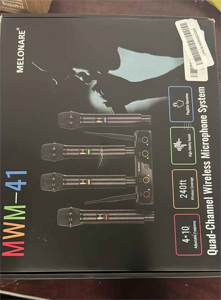 4-Channel Wireless Microphone System - photo 4