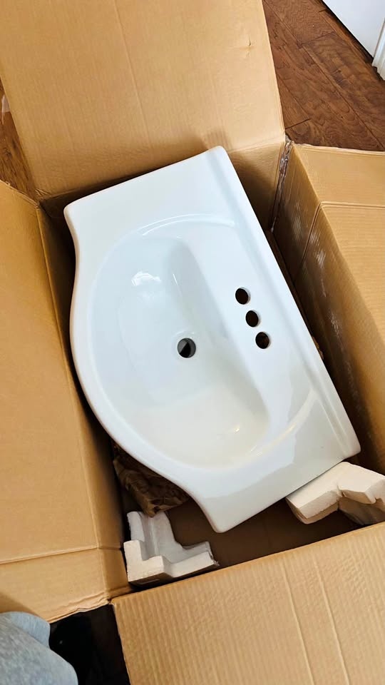 Brand New in Box Porcelain Bathroom Sink