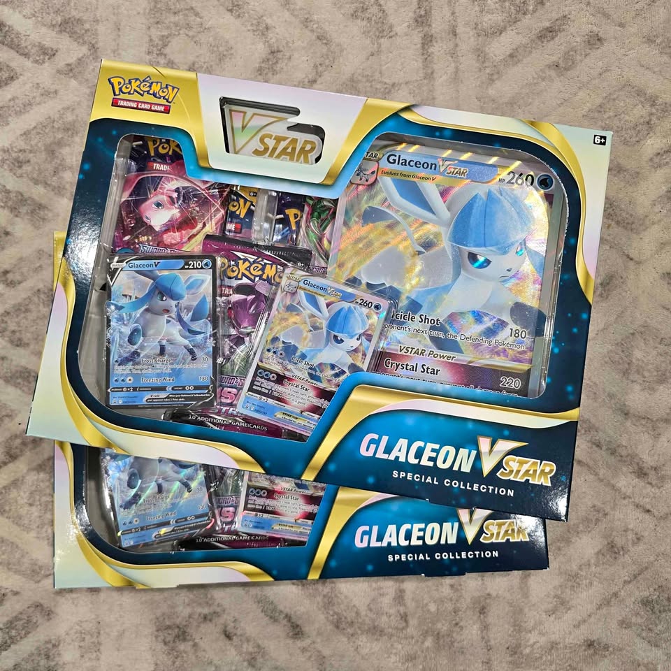 Pokemon TCG Glaceon V Star Special Collection