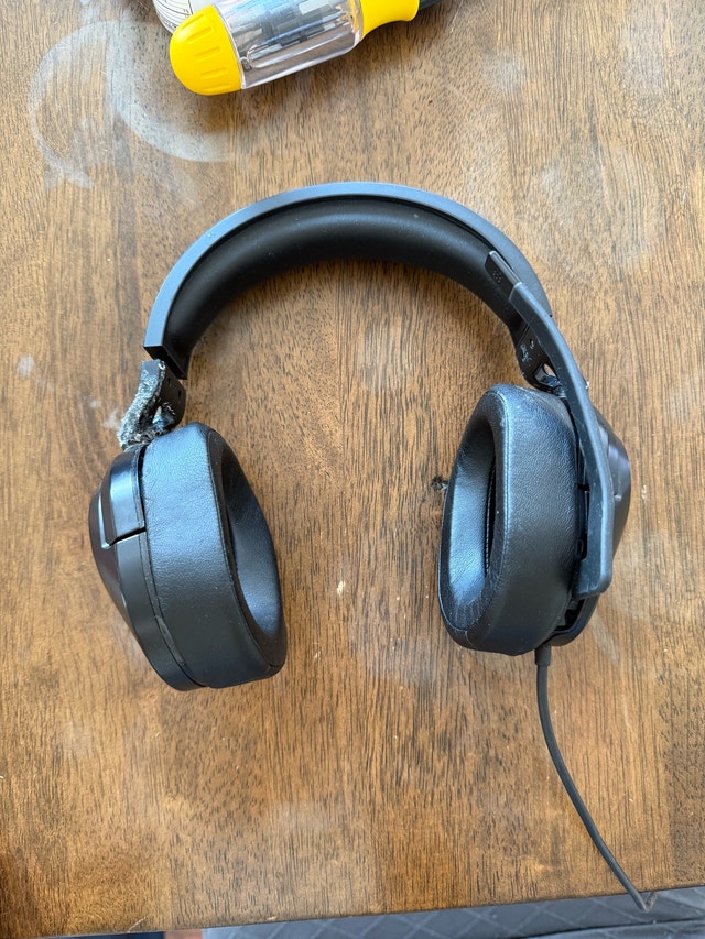 Corsair HS55 Surround
