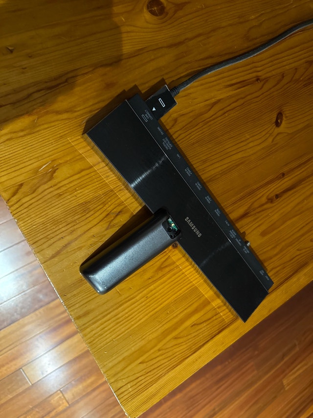 Samsung 65” 4K Smart TV - UN65F9000AF - photo 3