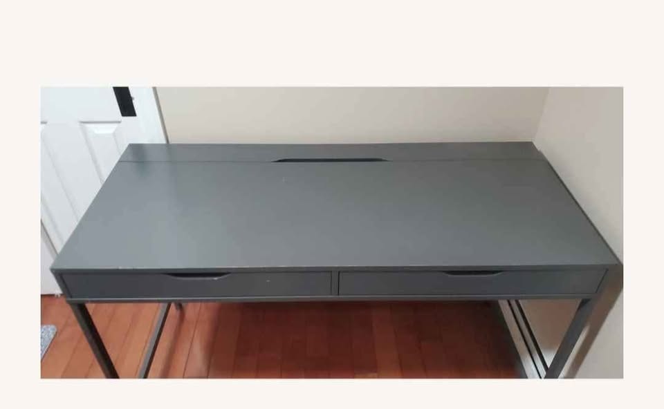 MOVING SALE Ikea grey desk - photo 3