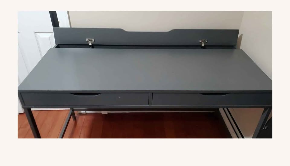 MOVING SALE Ikea grey desk - photo 4