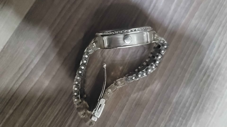 Michael Kors MK-5059 Silver Tone Crystal Watch - photo 2