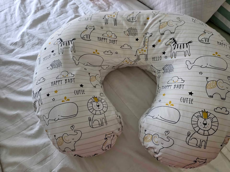 Boppy feeding support pillow