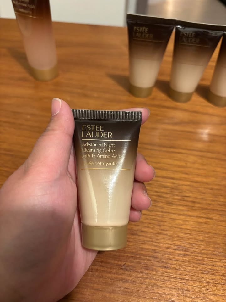 Estée Lauder Advanced Night Cleansing Gel Set - photo 4