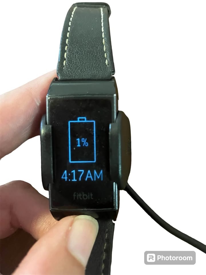 Fitbit Smartwatch Tracker w/ Black Strap 🌱