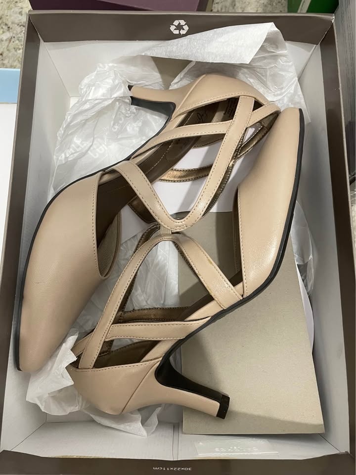 LifeStride Nude Strappy Pointed Toe Heels Flex Soft System - photo 2