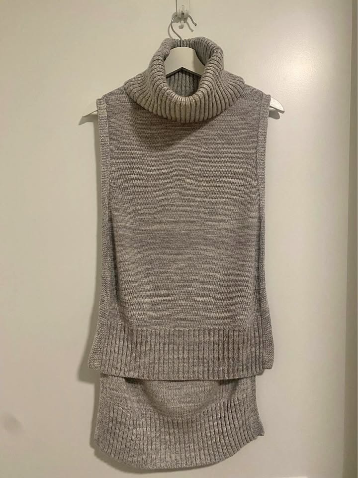 Banana Republic High Turtle Neck Vest