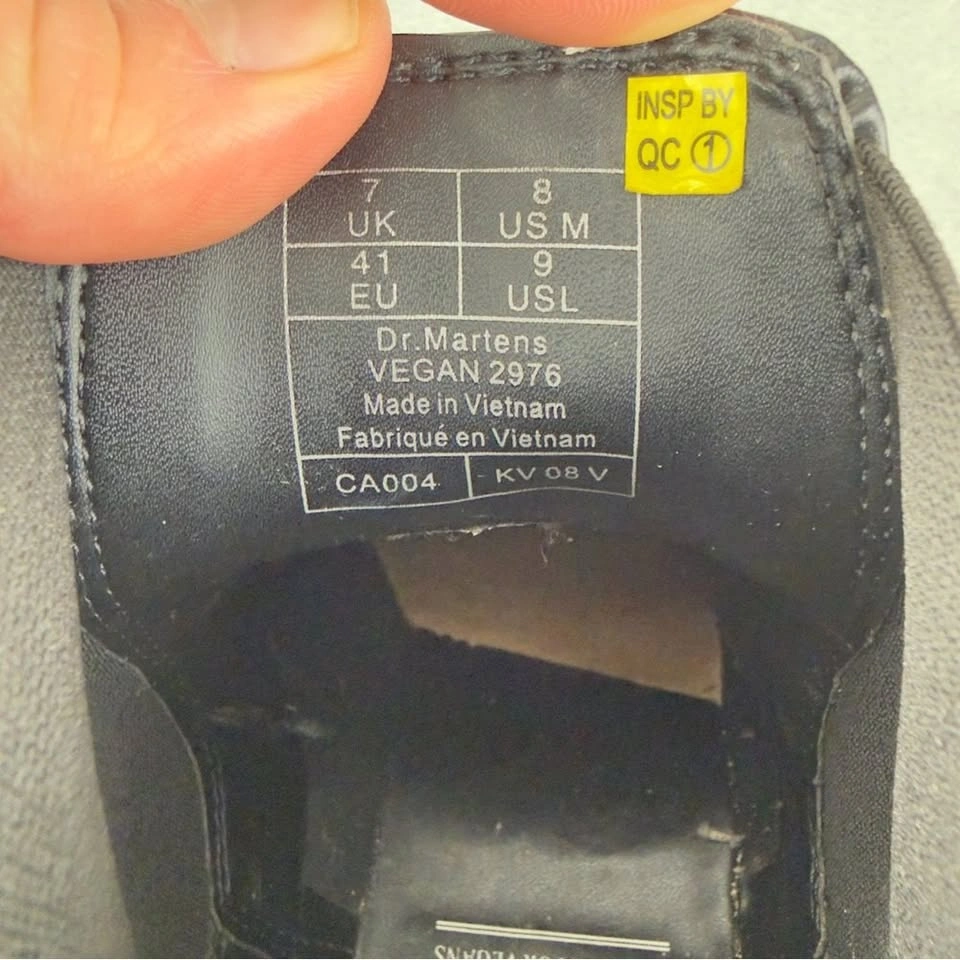 Dr Martens Vegan Chelsea Boots - Women's Size 9 US - photo 2