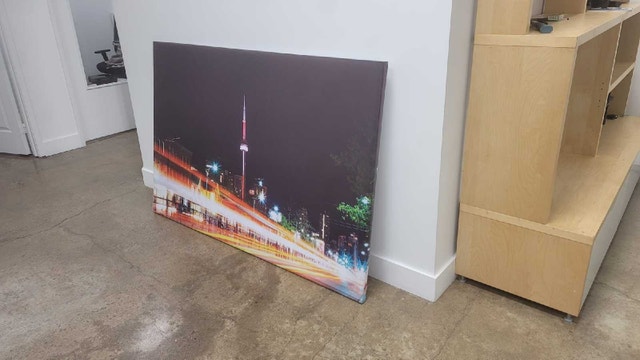 Large Framed Picture of Downtown Toronto 36x48 inch MUST GO!! - photo 4