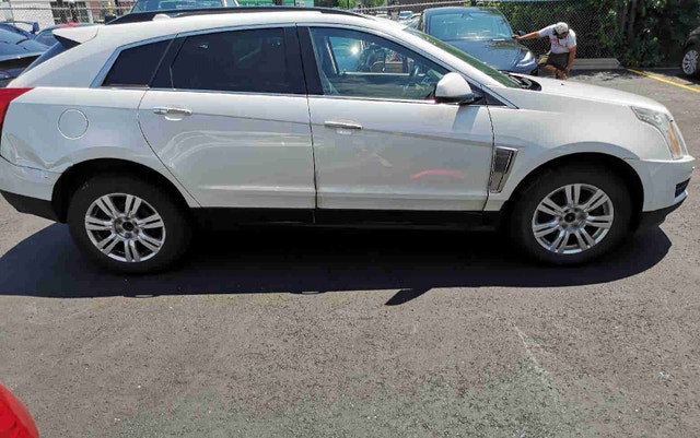 2015 Cadillac SRX Luxury SUV - photo 2