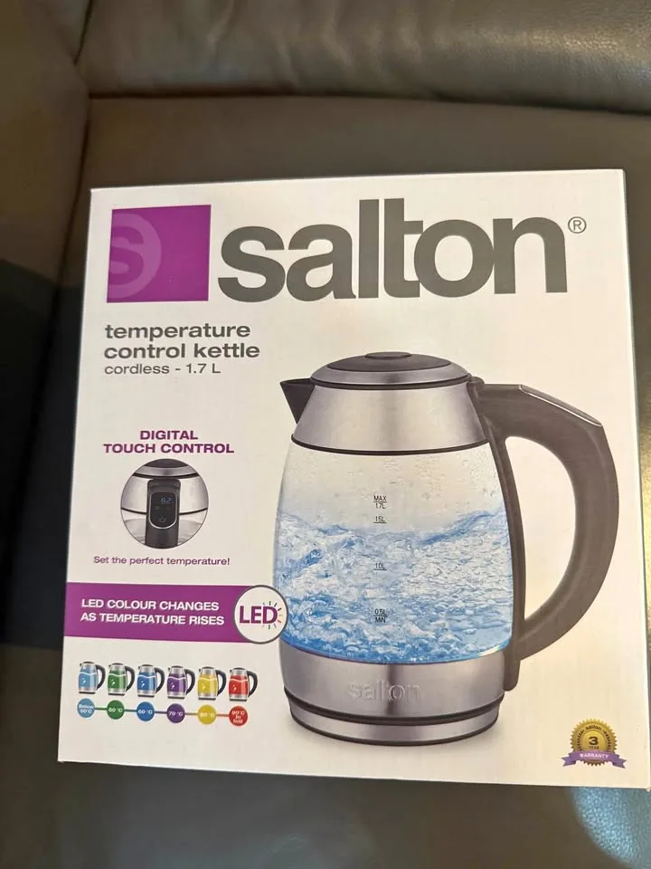 Salton Kettle - 1.7L, Digital Touch Control (New) thumbnail