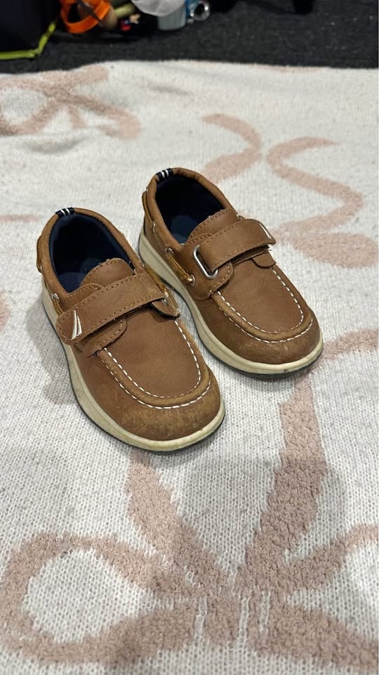Boys Brown Dress Shoes Size 8