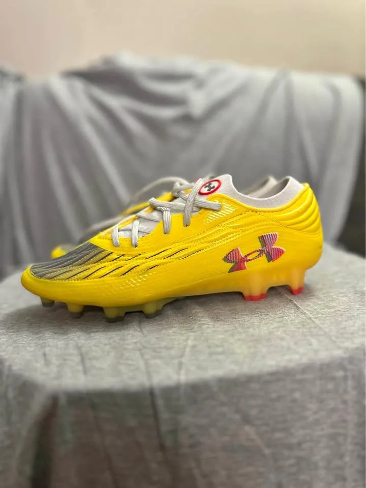 Under armour soccer cleats thumbnail
