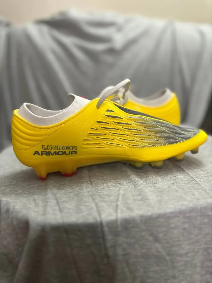 Under armour soccer cleats image indicator(4)
