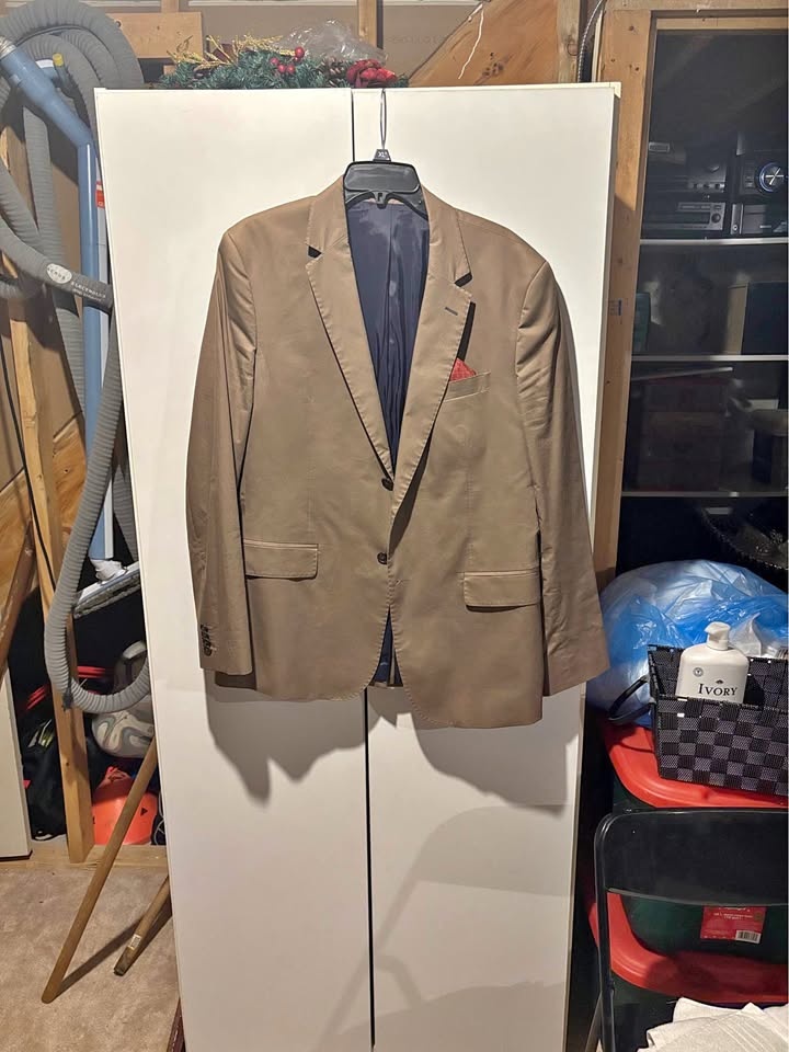 Mexx Brown Men's Blazer with Red Pocket Square