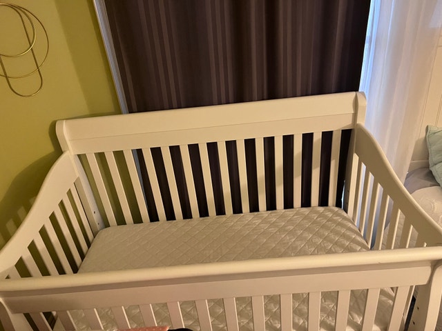 Adjustable Crib - photo 2