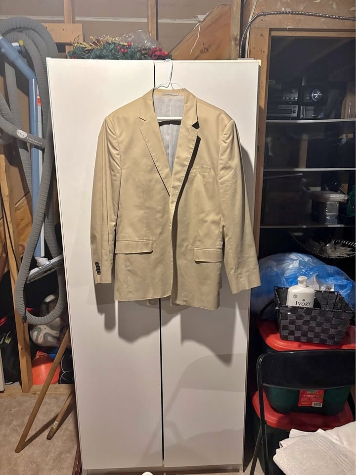 Elegant Beige Men's Blazer