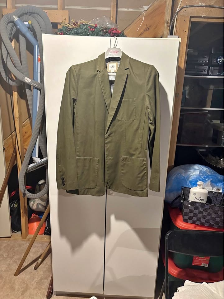 GAP Men's Khaki Green Jacket