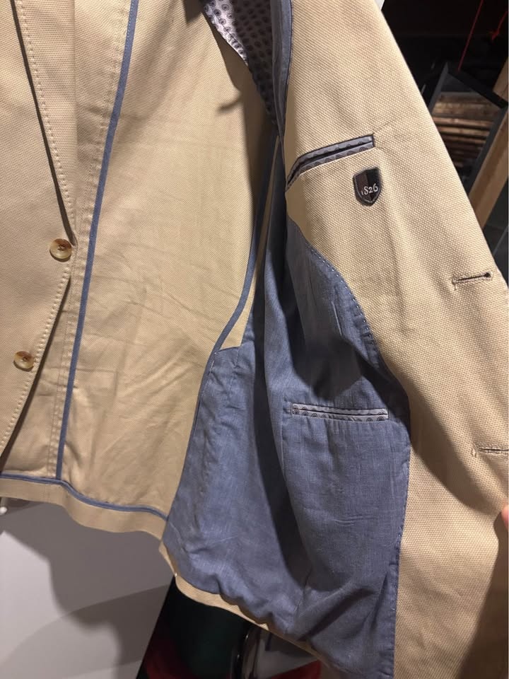 Black Brown 1826 Tan Blazer - photo 3