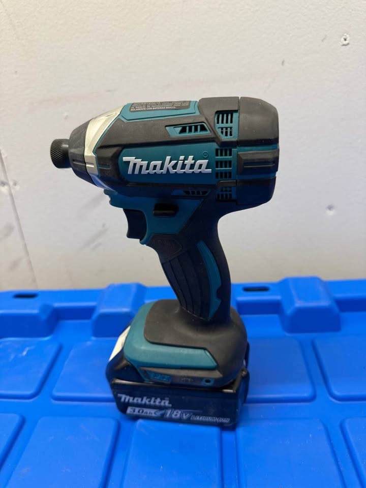 Makita Screwdriver - photo 2