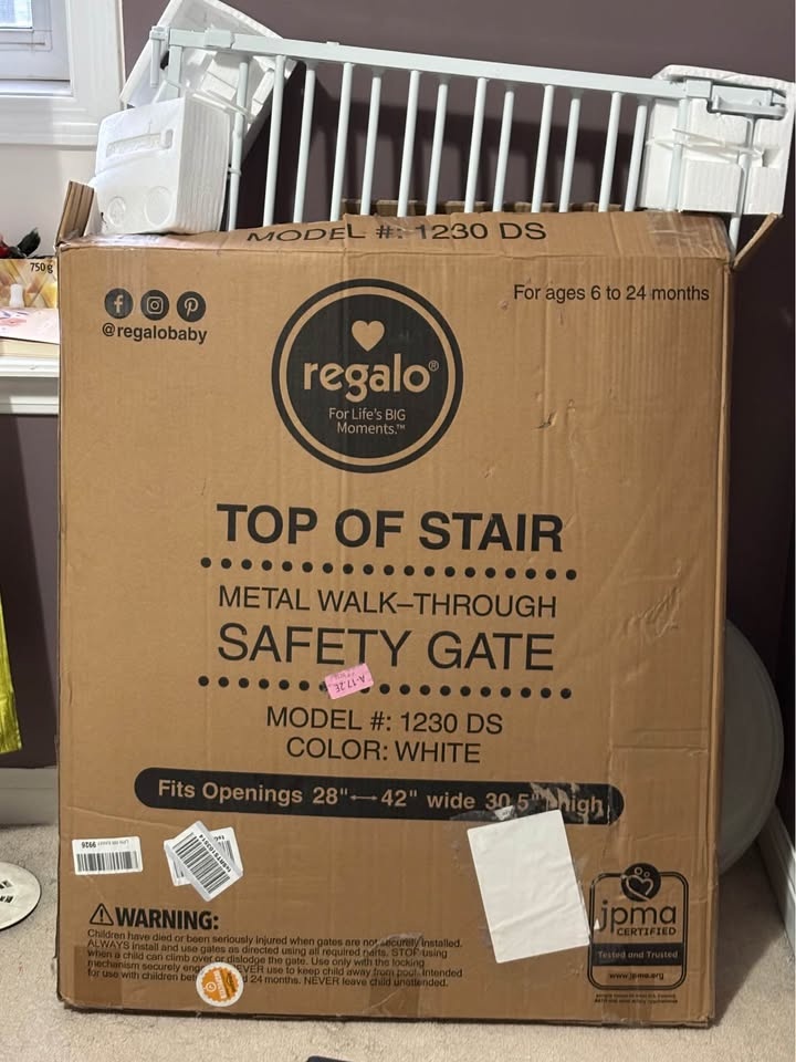 Safety Gate for pets/baby - photo 3