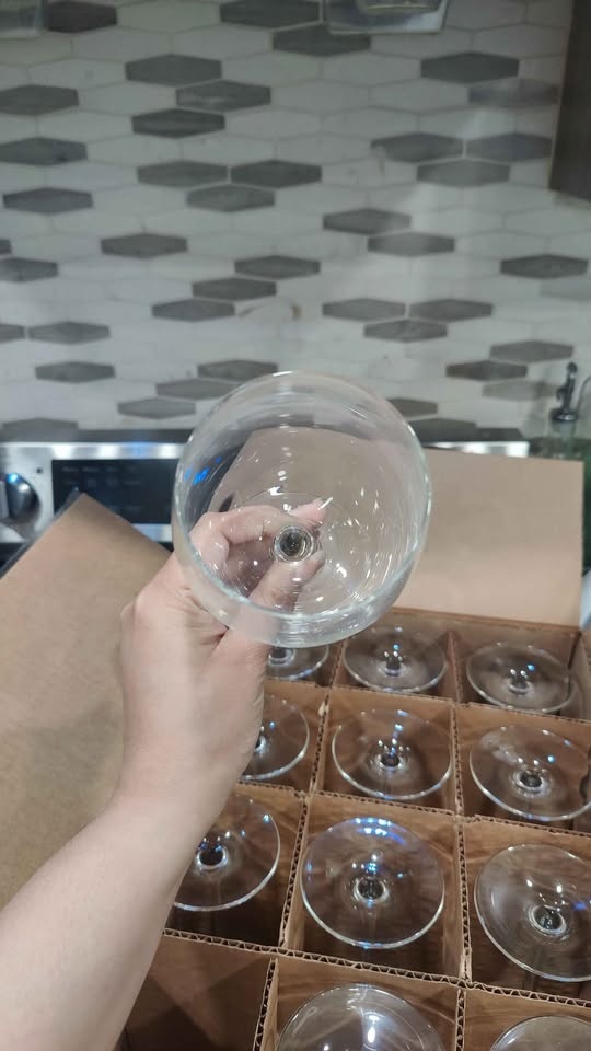 Arcoroc 16 oz Wine Glasses (Set of 12) - photo 4