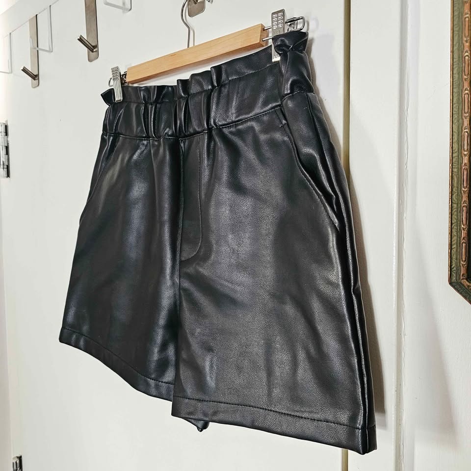 Bagatelle Black Faux Leather Paperbag Waist Shorts - Size S - photo 3
