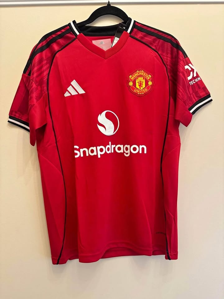 Manchester United Home Kit 2025/2026