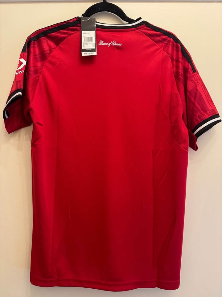 Manchester United Home Kit 2025/2026 - photo 2