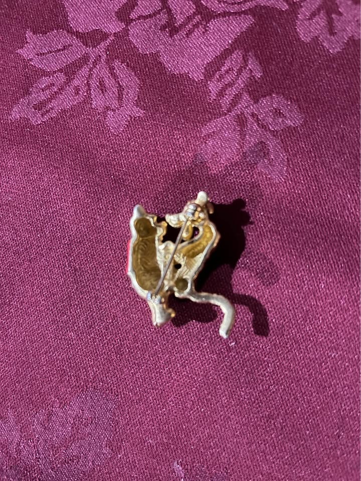Vintage Winnie the Pooh Tigger Pin Brooch Gold Tone Enamel - photo 3