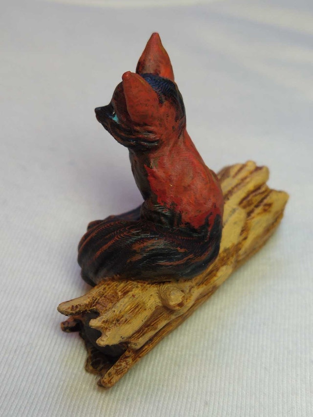 black Fox figurine - photo 3