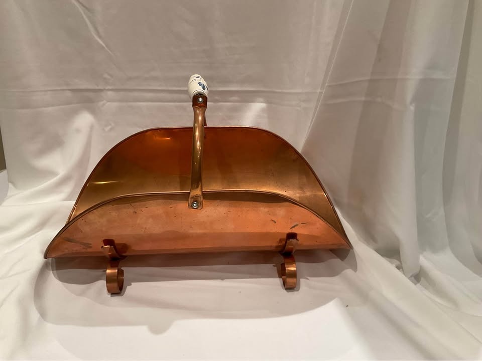 Vintage Copper Log Holder - photo 3