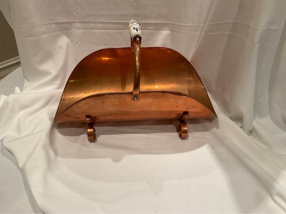 Vintage Copper Log Holder - photo 4