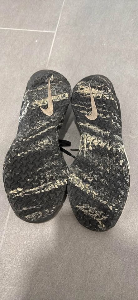 Nike Metcon size 8 - photo 3